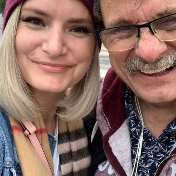 Meet your Posher, Danielle - Picture 1 of 1